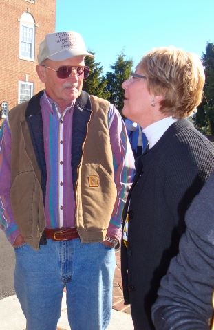 Gathering on The Landing before the tour - Tom Dahlen, Joan Waller Lide